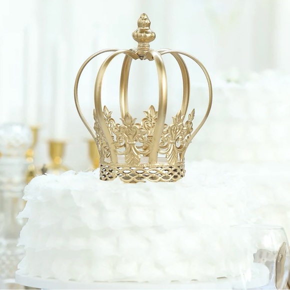 Gold Decor - Picture 3 of 4